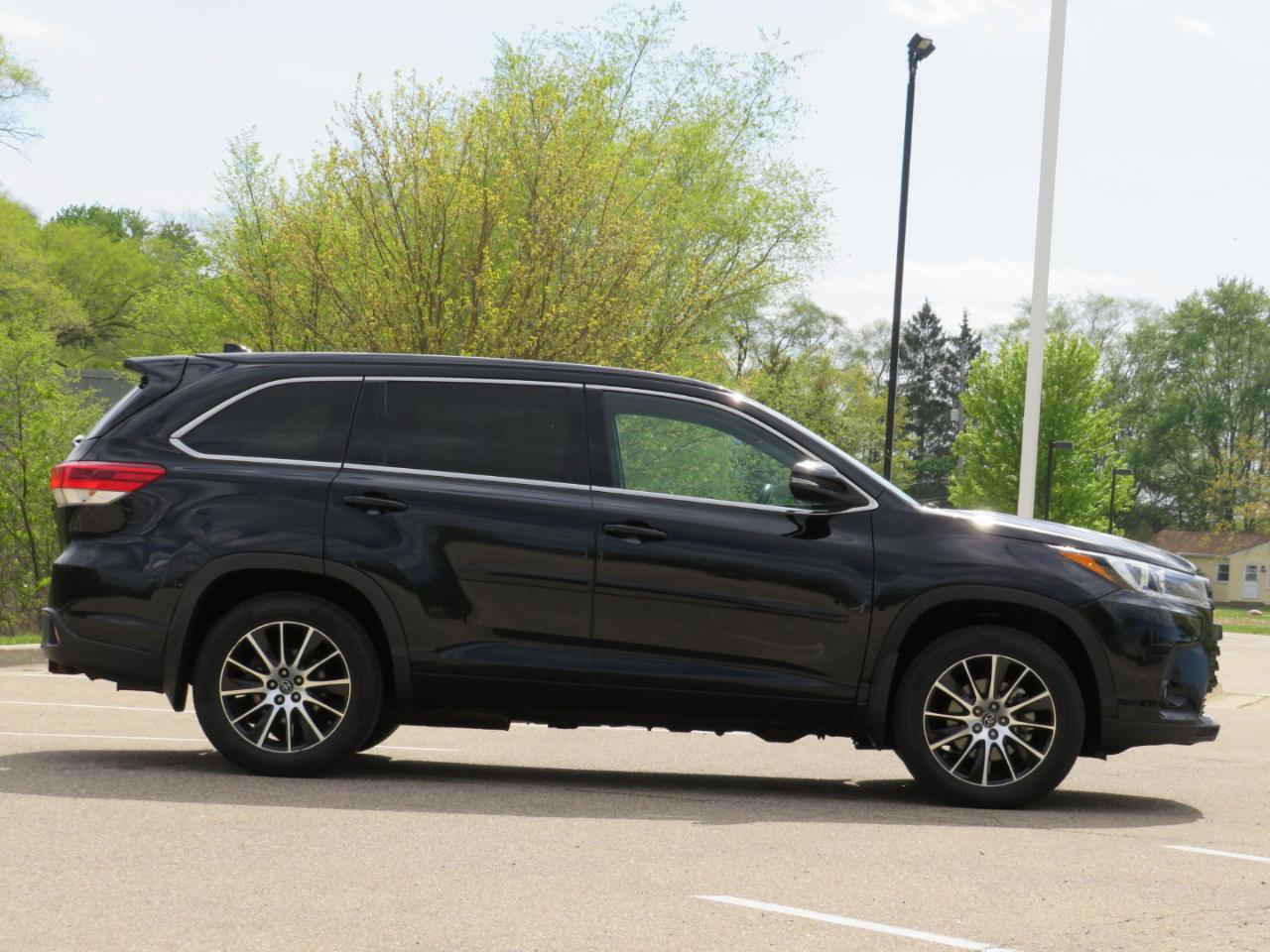 Toyota Highlander SE AWD V6 2018