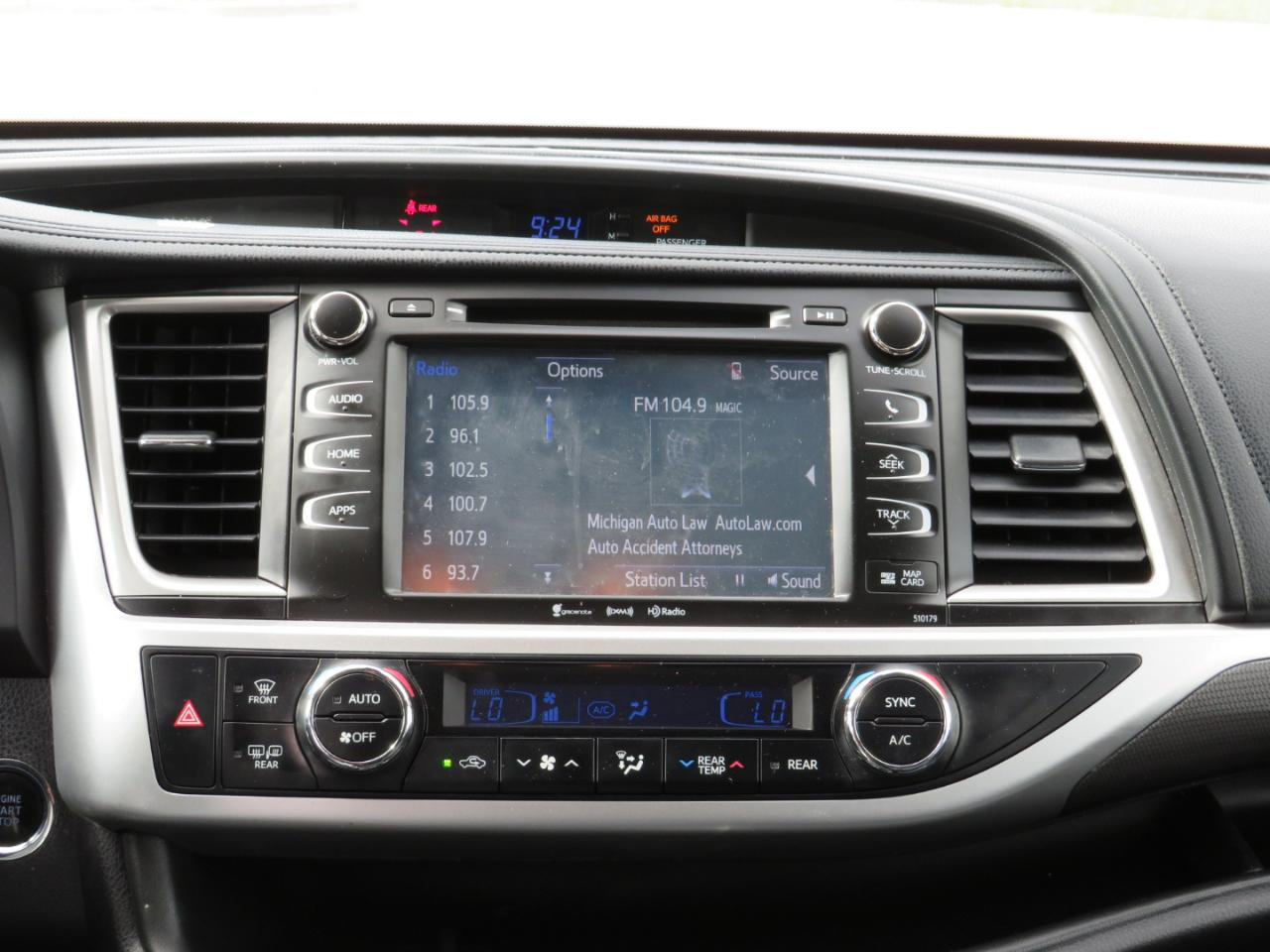Toyota Highlander SE AWD V6 2018