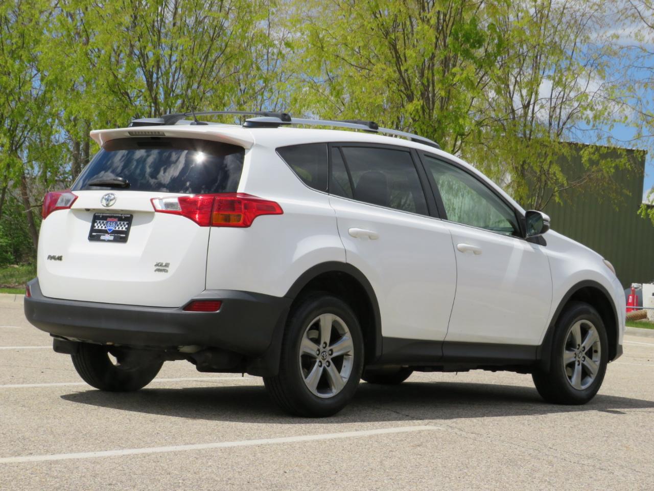 Toyota RAV4 XLE AWD 2015