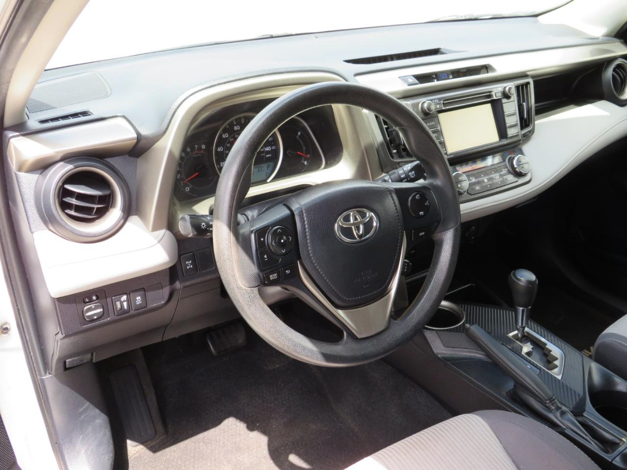 Toyota RAV4 XLE AWD 2015