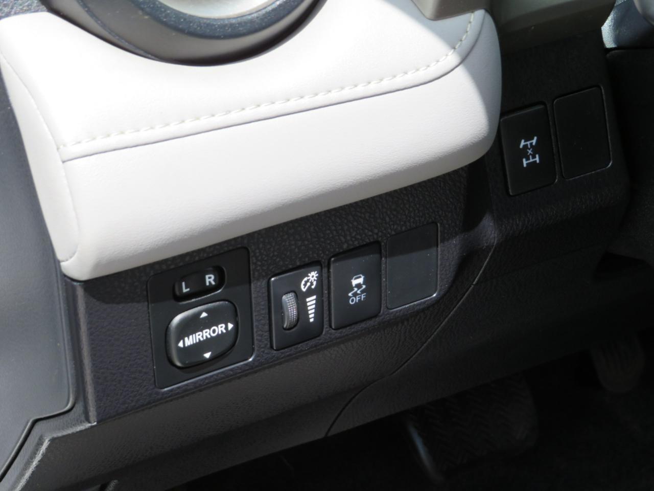 Toyota RAV4 XLE AWD 2015