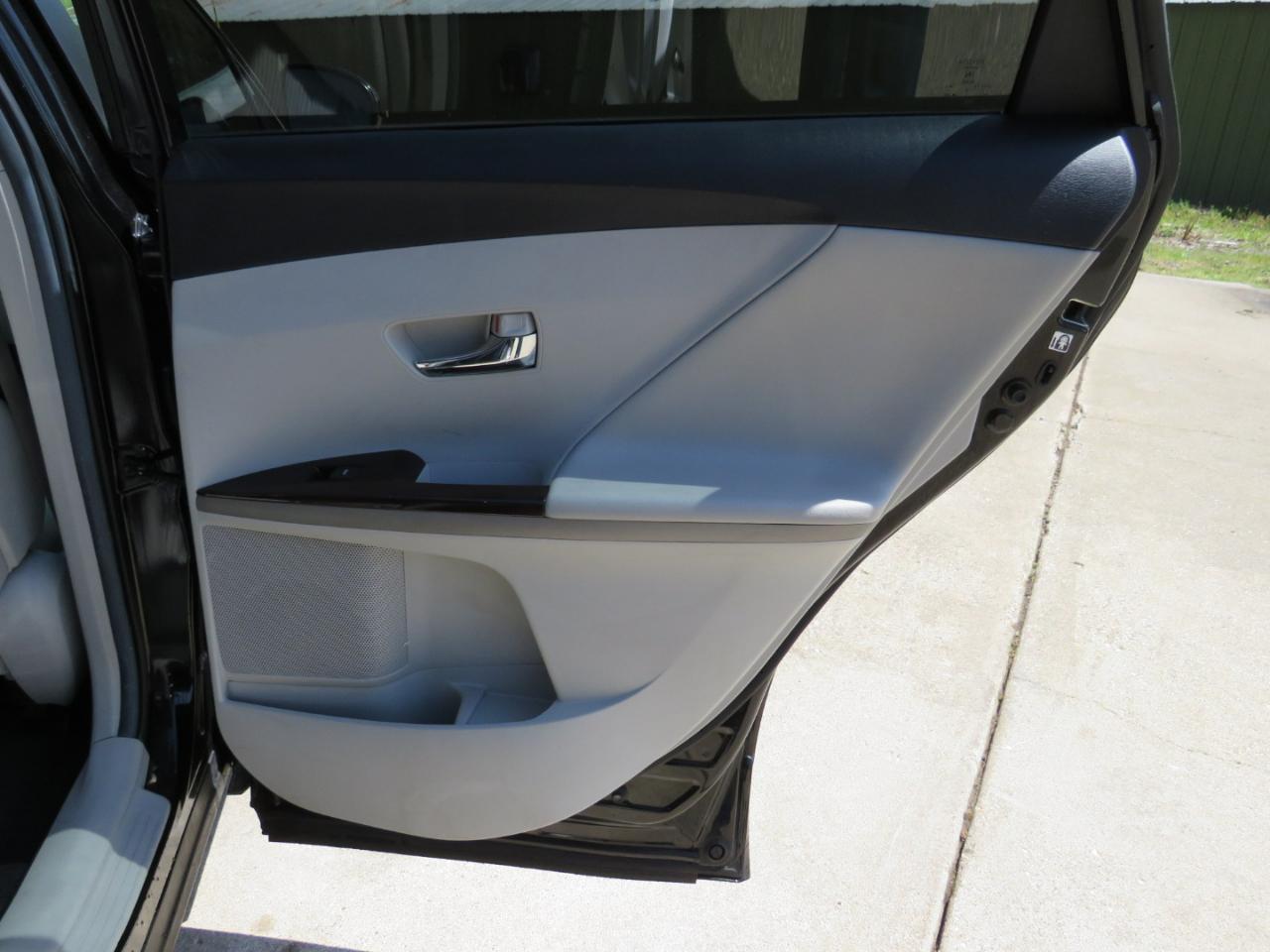 Toyota Venza AWD I4 2011