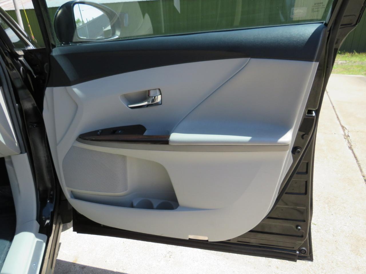 Toyota Venza AWD I4 2011