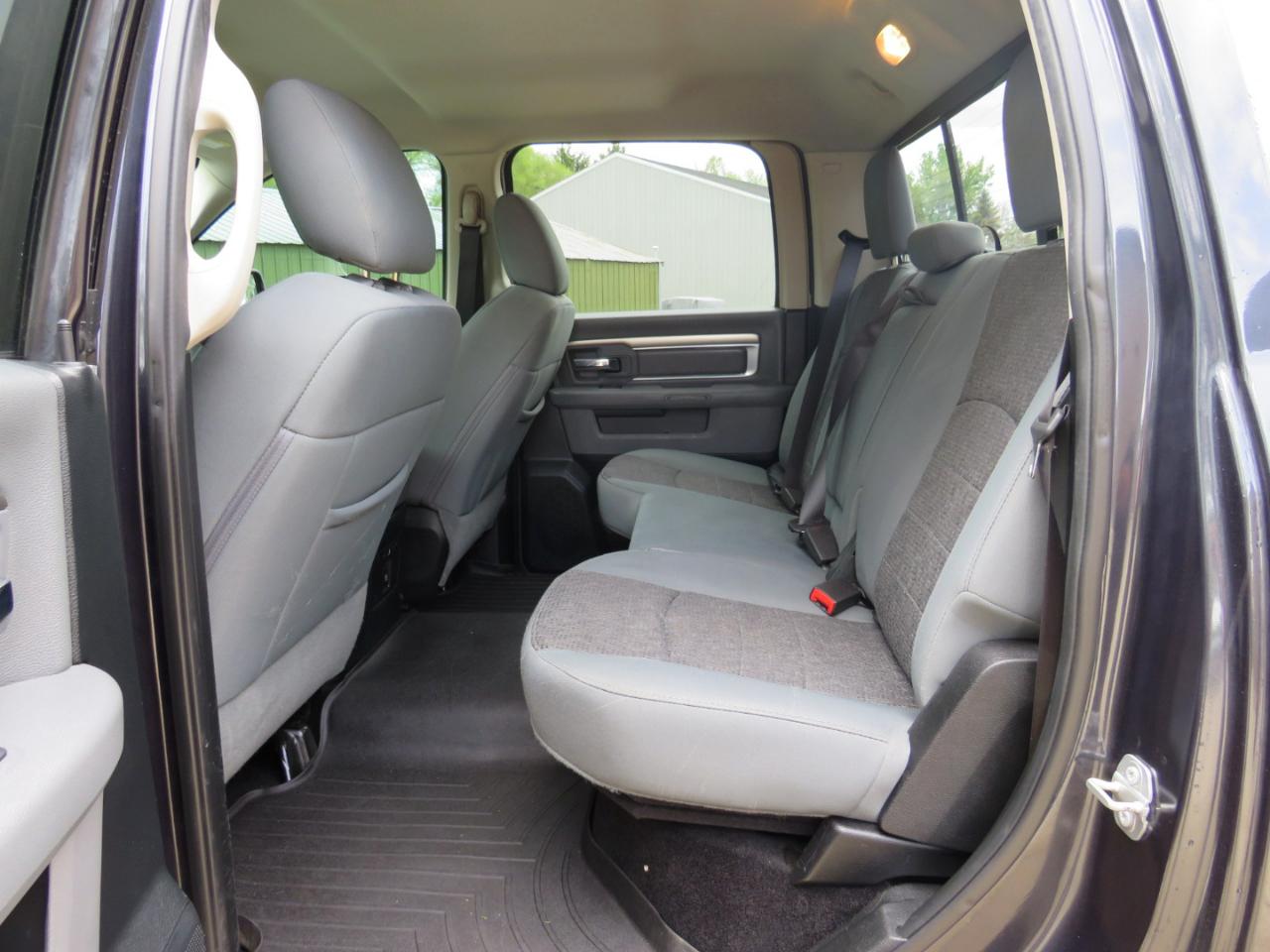 RAM 1500 SLT Crew Cab SWB 4WD 2017