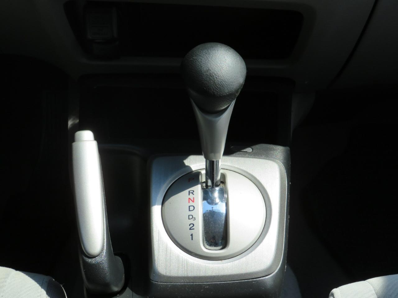 Honda Civic EX Sedan 5-Speed AT 2009