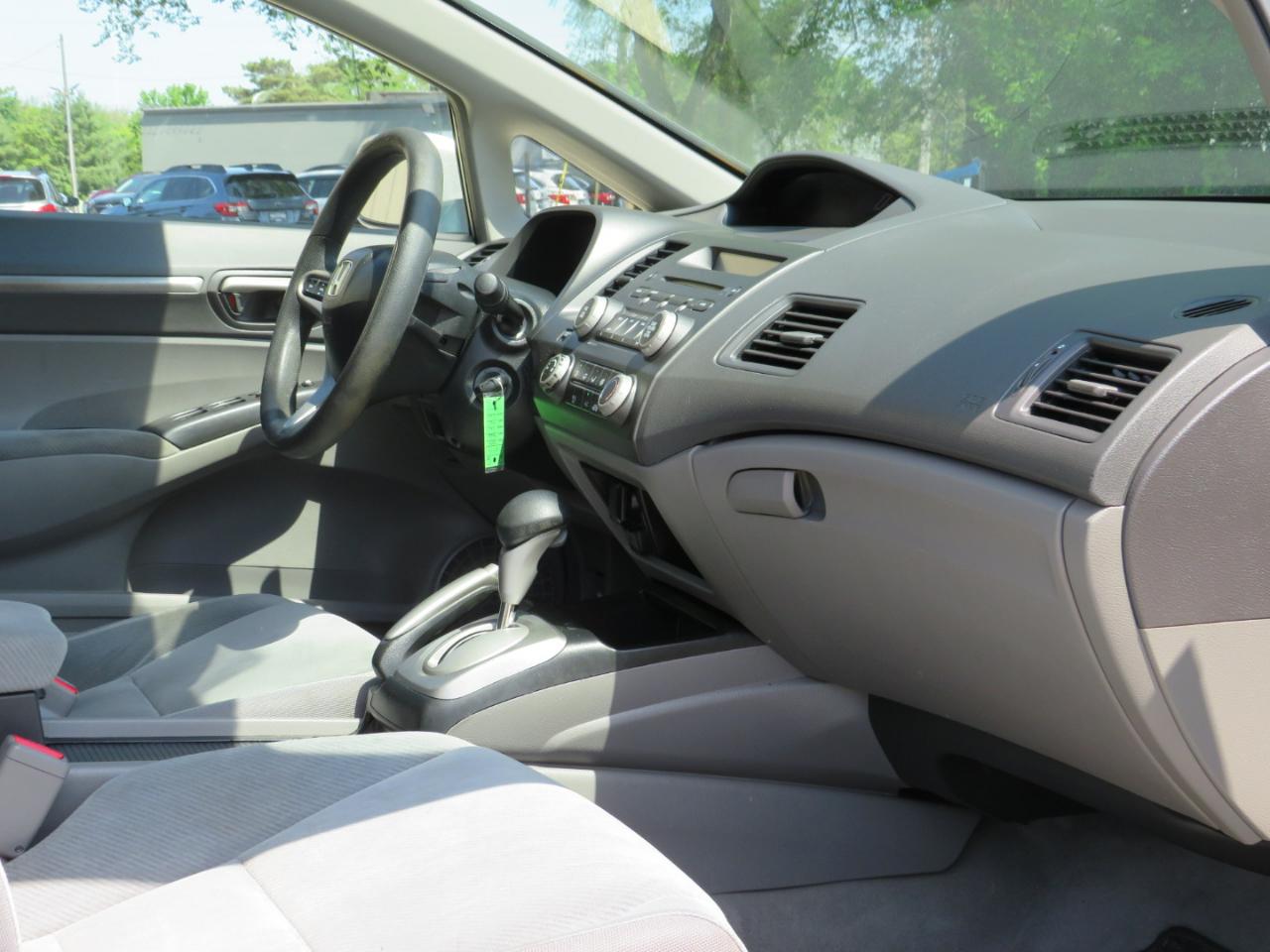 Honda Civic EX Sedan 5-Speed AT 2009