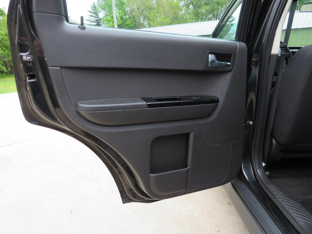 Mazda Tribute i Grand Touring FWD 2011