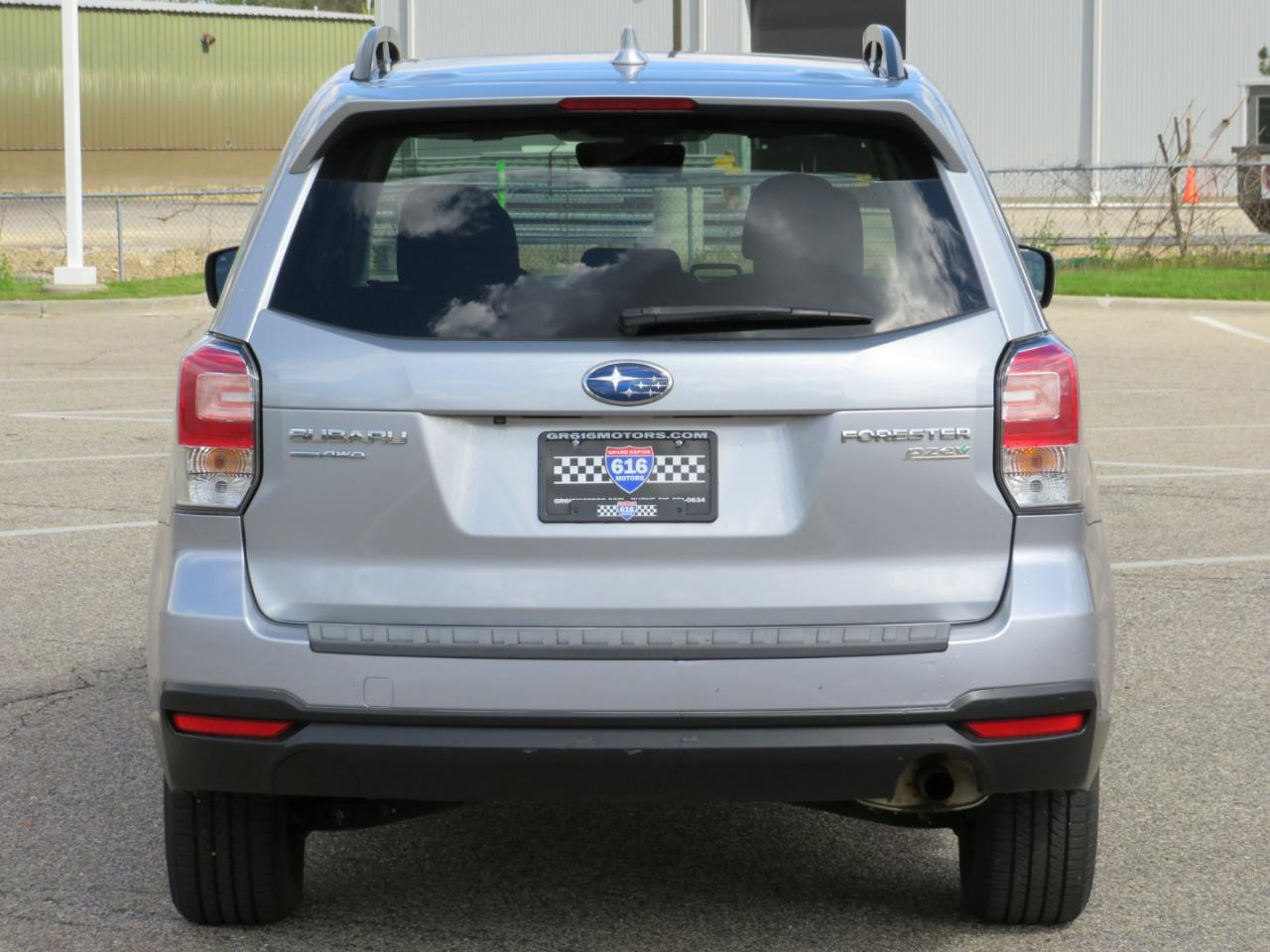 Subaru Forester 2.5i Premium PZEV CVT 2017