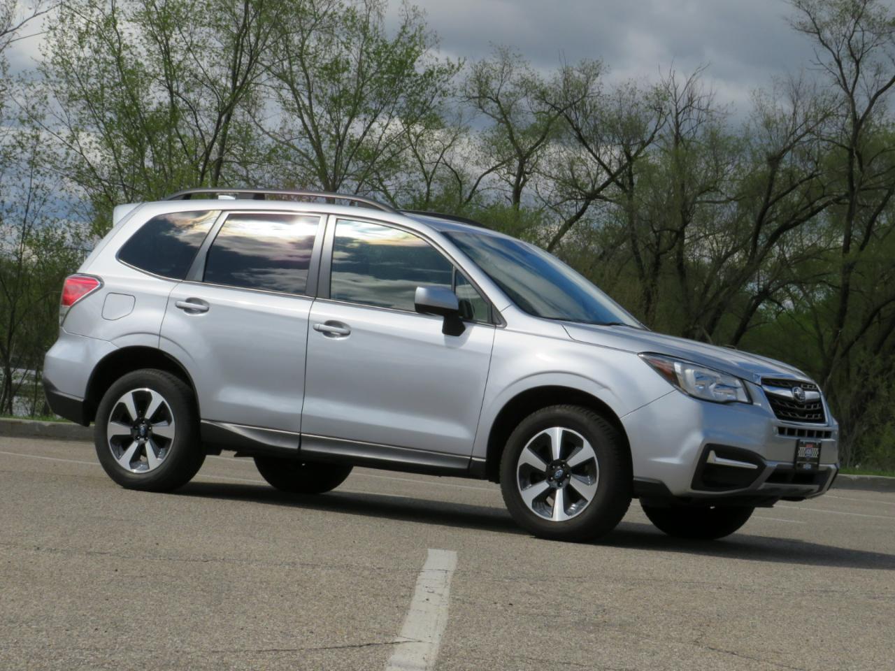 Subaru Forester 2.5i Premium PZEV CVT 2017