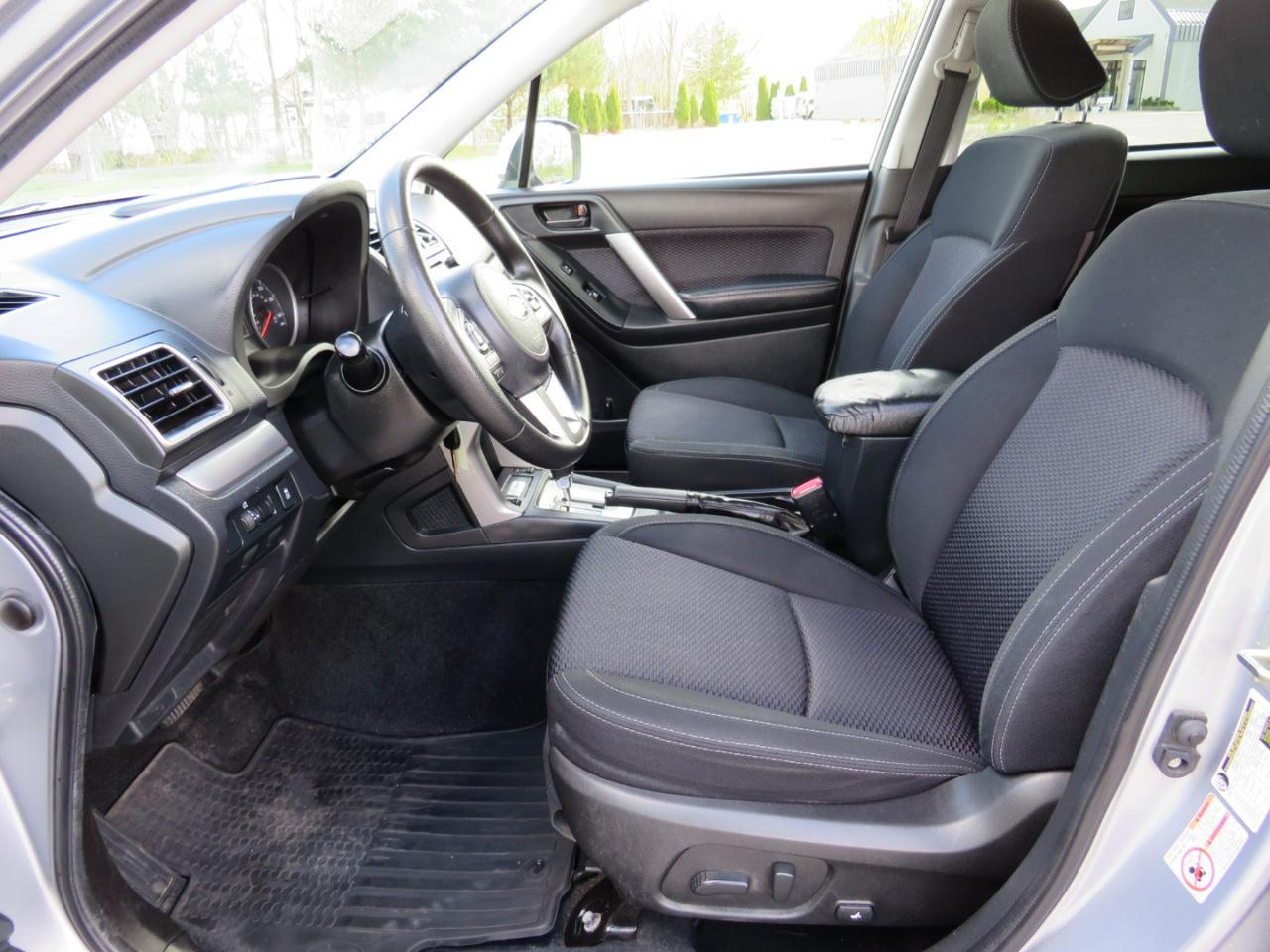 Subaru Forester 2.5i Premium PZEV CVT 2017