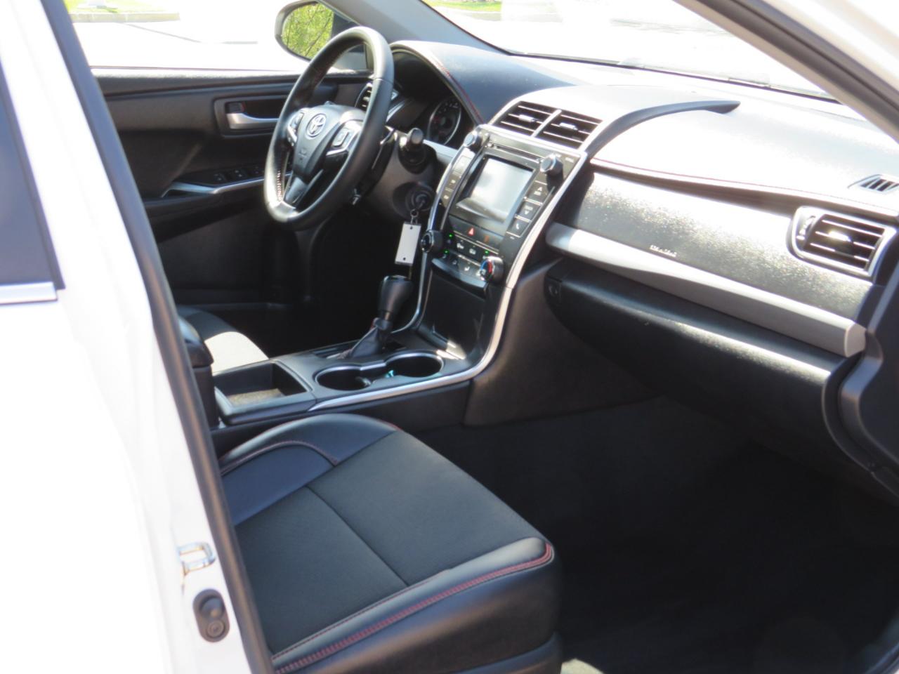 Toyota Camry XLE 2016