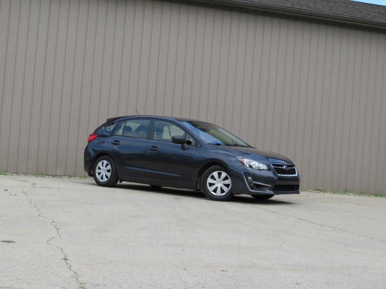 Subaru Impreza 2.0i Premium PZEV 5-Door 2016