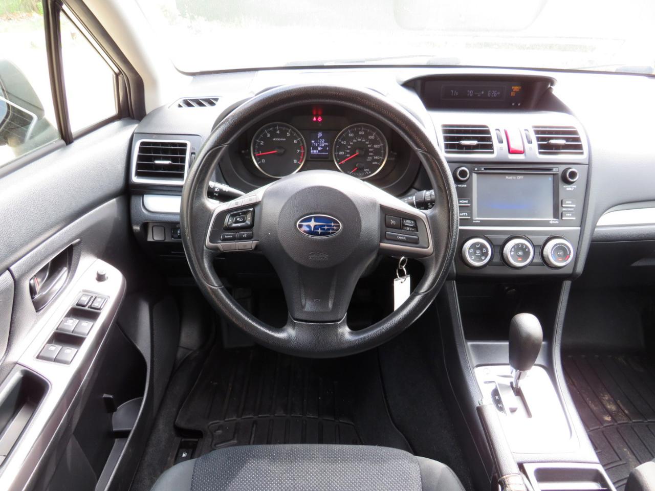 Subaru Impreza 2.0i Premium PZEV 5-Door 2016