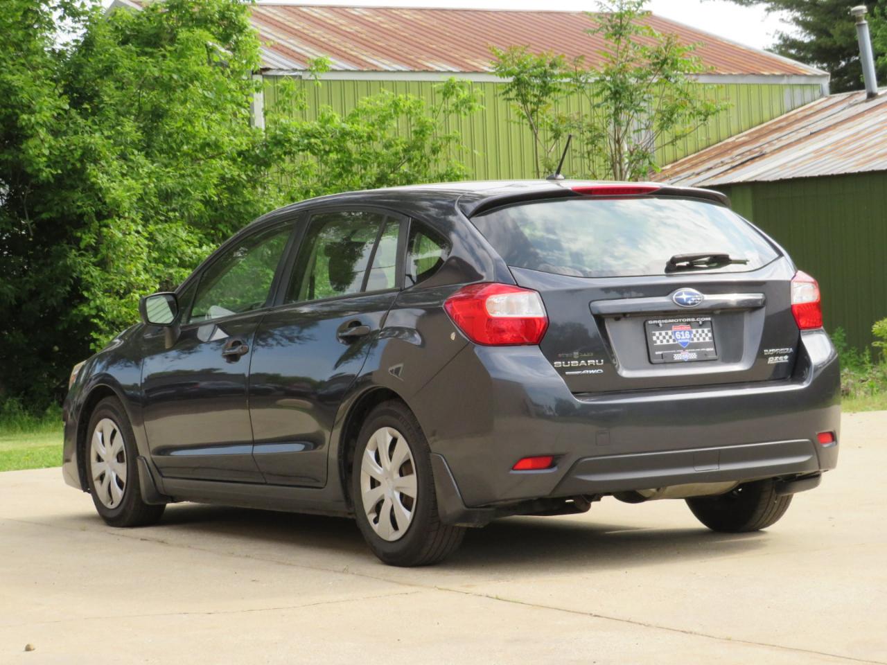 Subaru Impreza 2.0i Premium PZEV 5-Door 2016