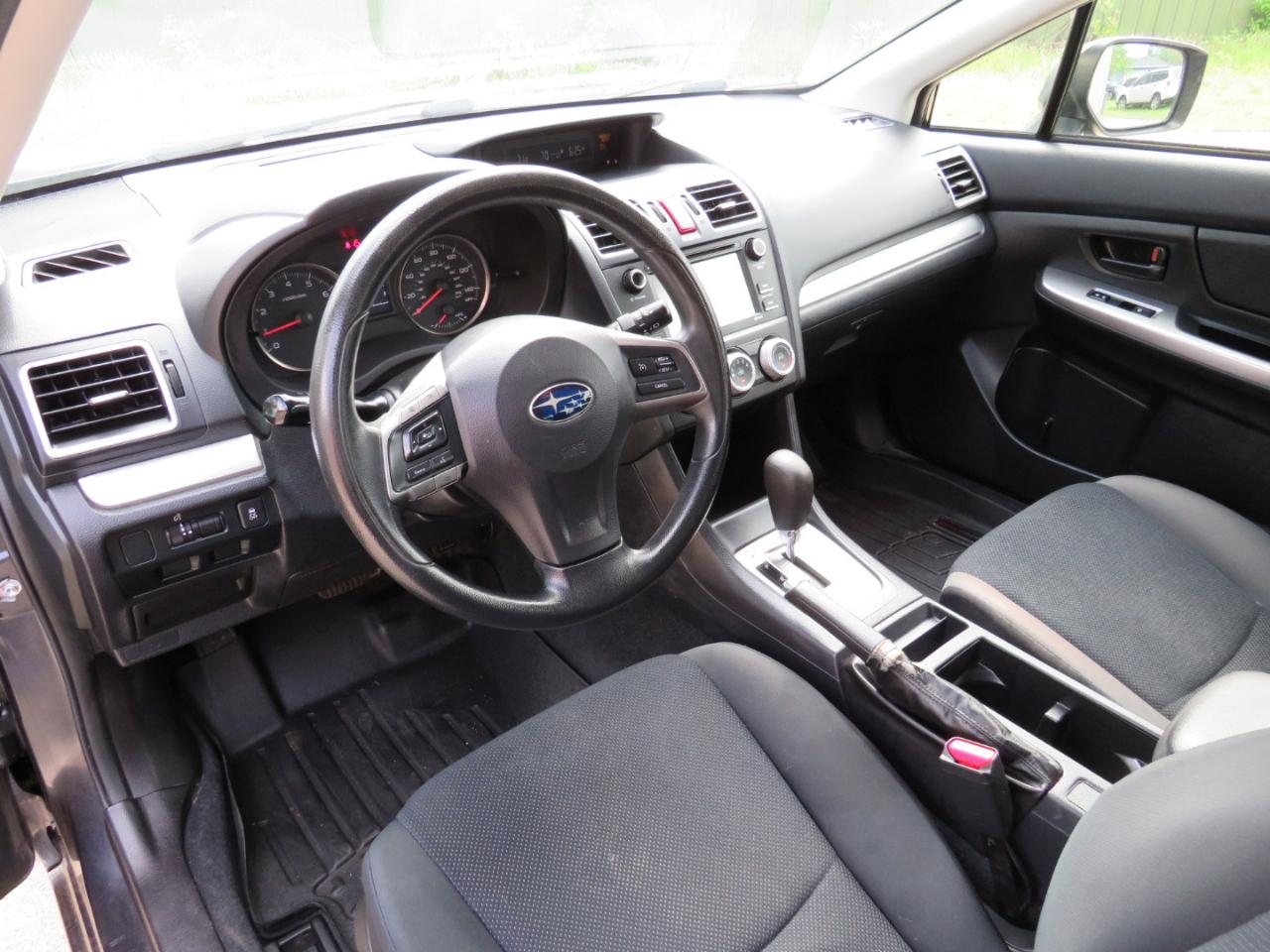 Subaru Impreza 2.0i Premium PZEV 5-Door 2016