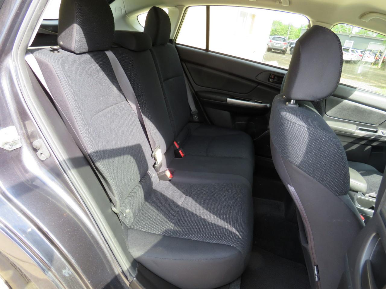 Subaru Impreza 2.0i Premium PZEV 5-Door 2016
