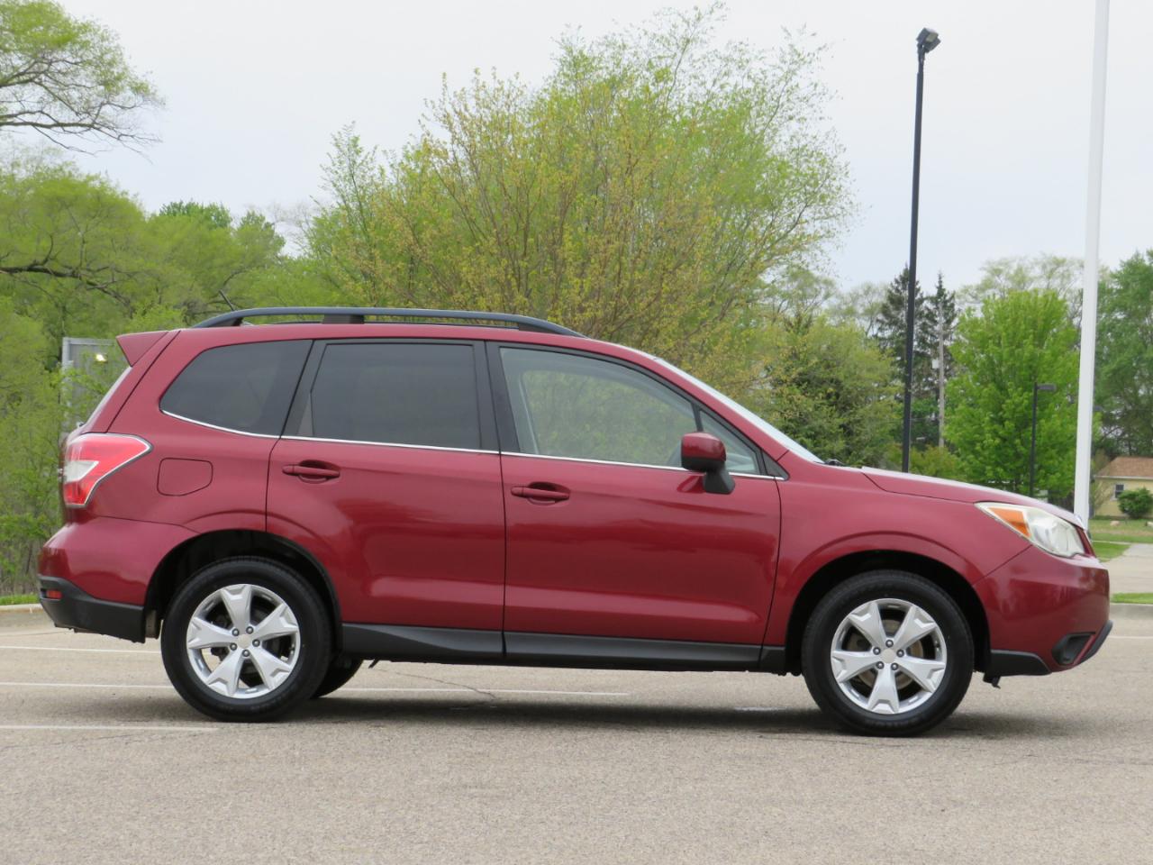 Subaru Forester 2.5i Limited 2014