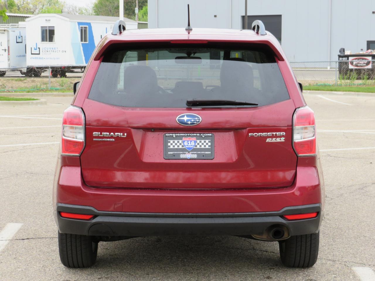 Subaru Forester 2.5i Limited 2014