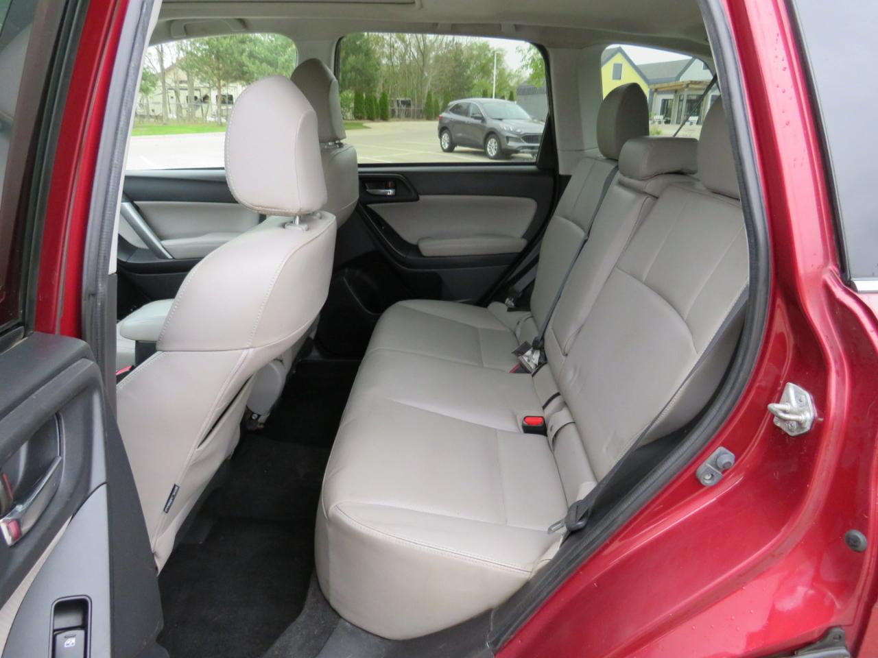 Subaru Forester 2.5i Limited 2014