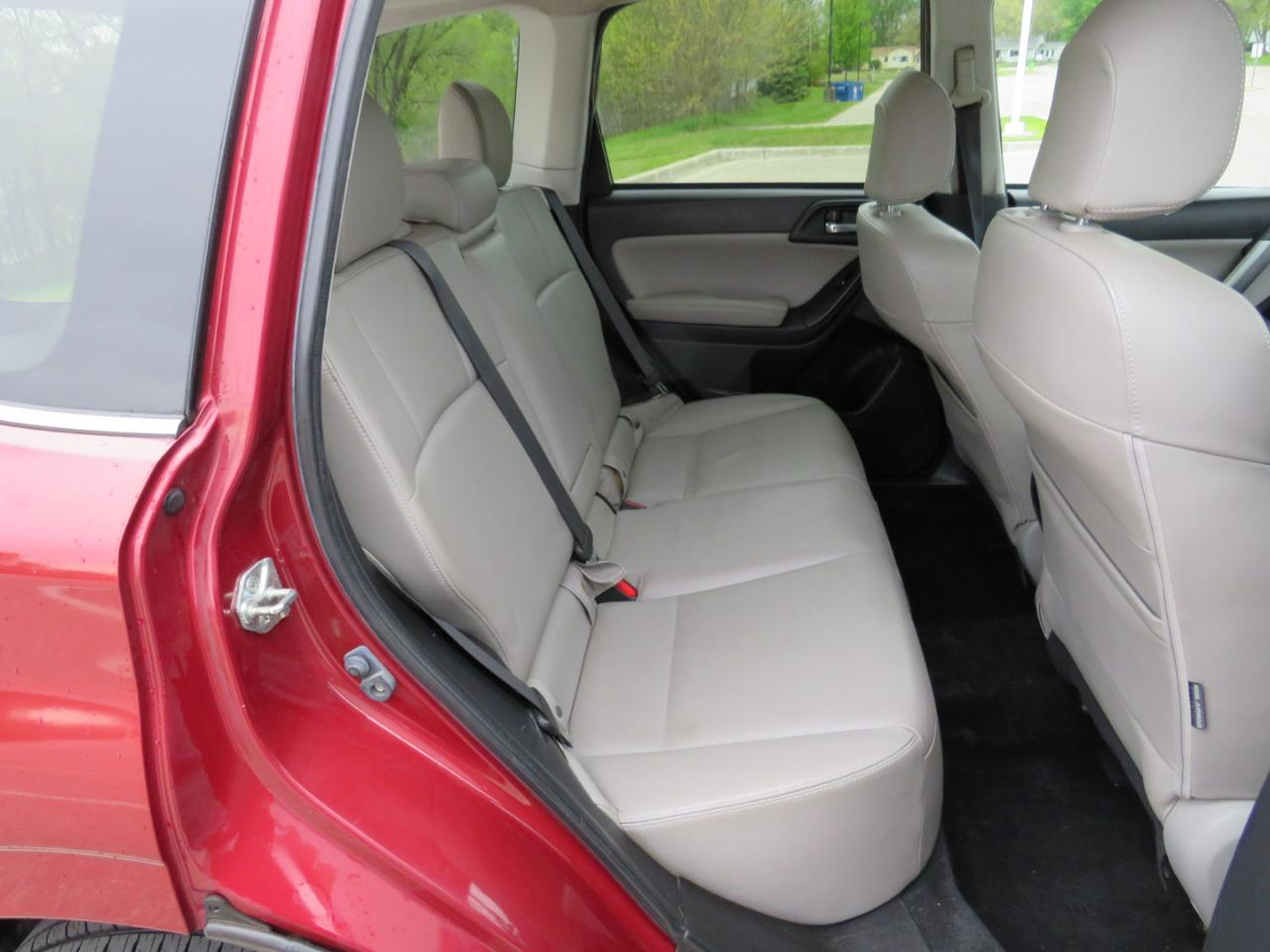 Subaru Forester 2.5i Limited 2014