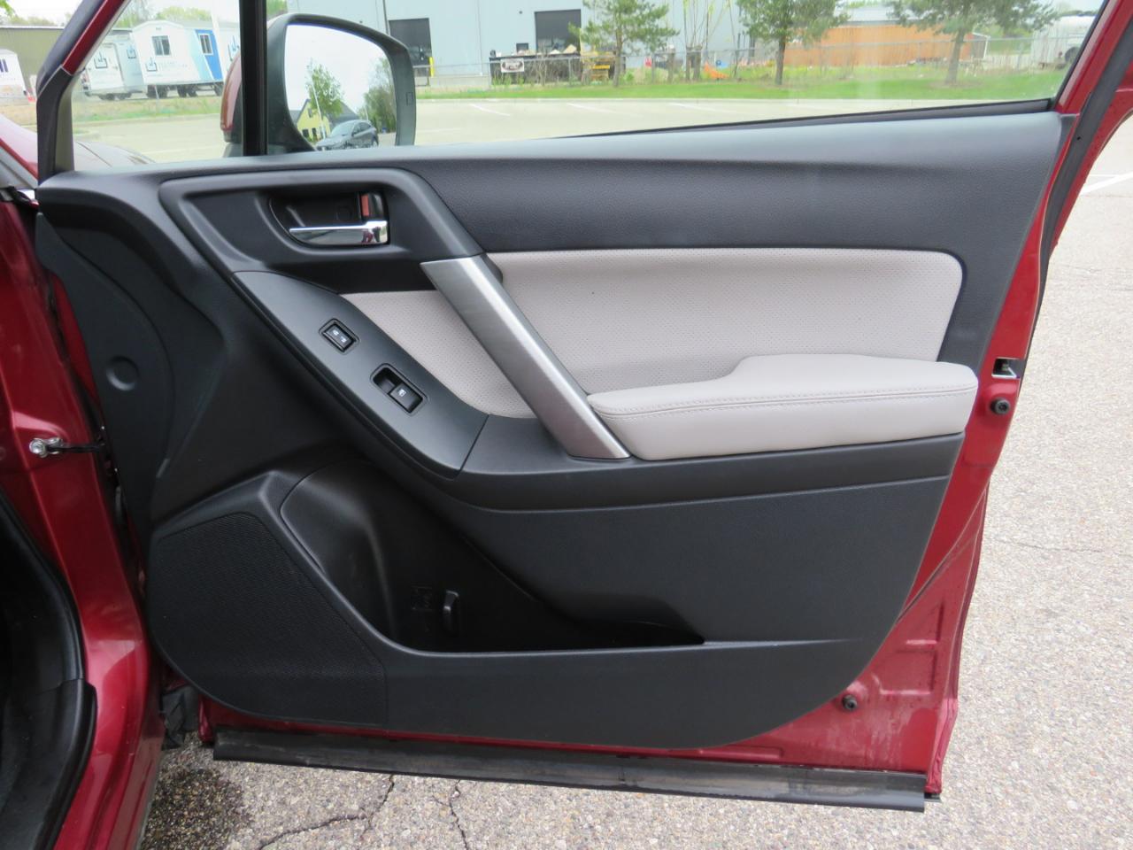 Subaru Forester 2.5i Limited 2014