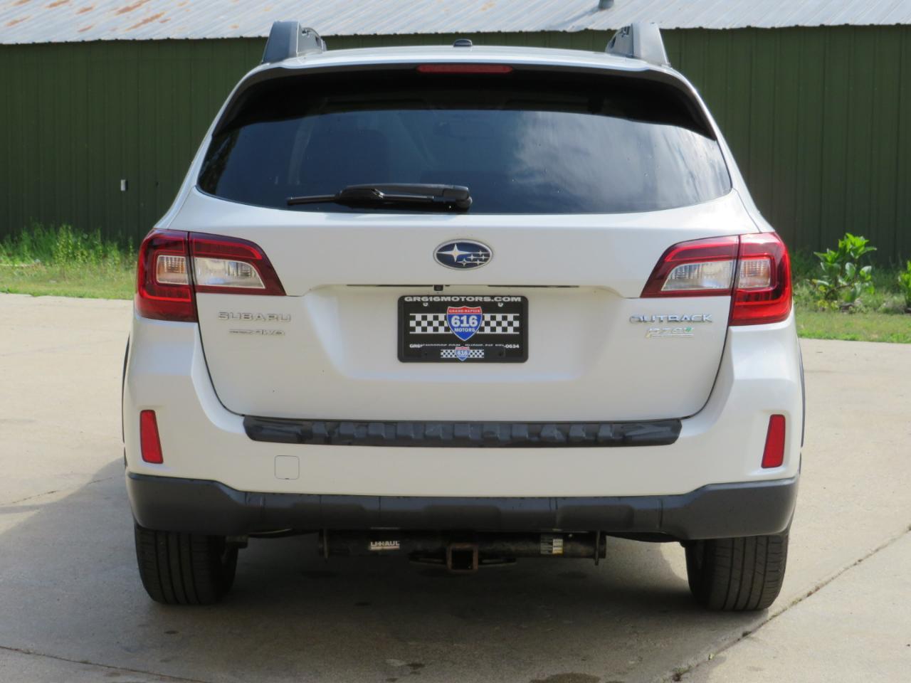 Subaru Outback 2.5i Premium 2015