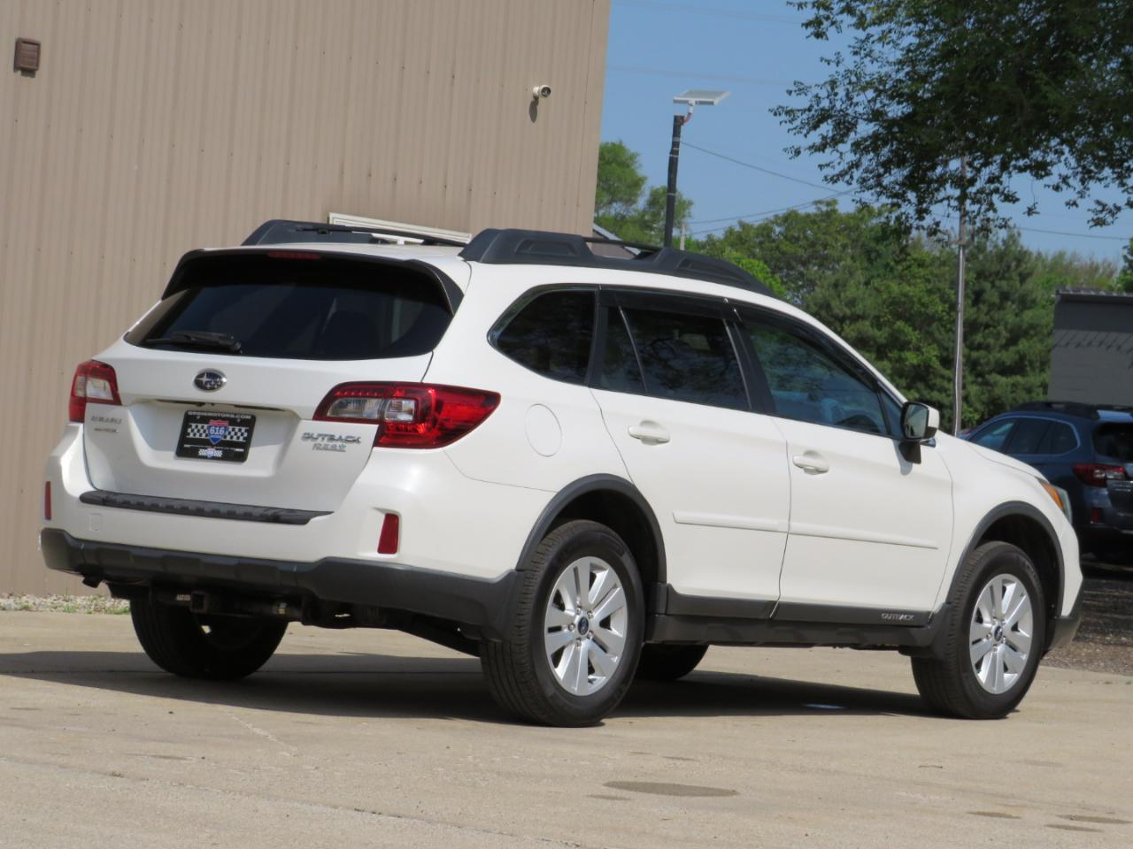Subaru Outback 2.5i Premium 2015