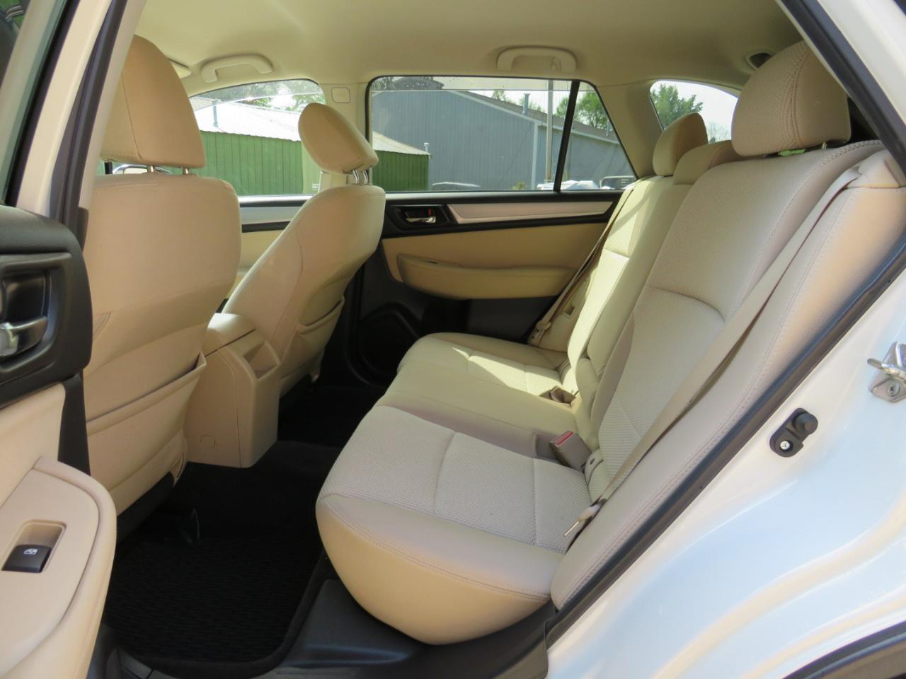 Subaru Outback 2.5i Premium 2015