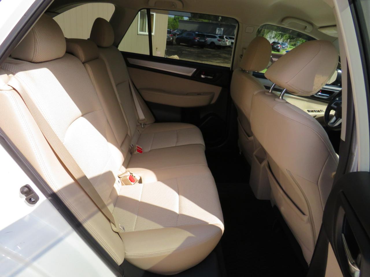 Subaru Outback 2.5i Premium 2015