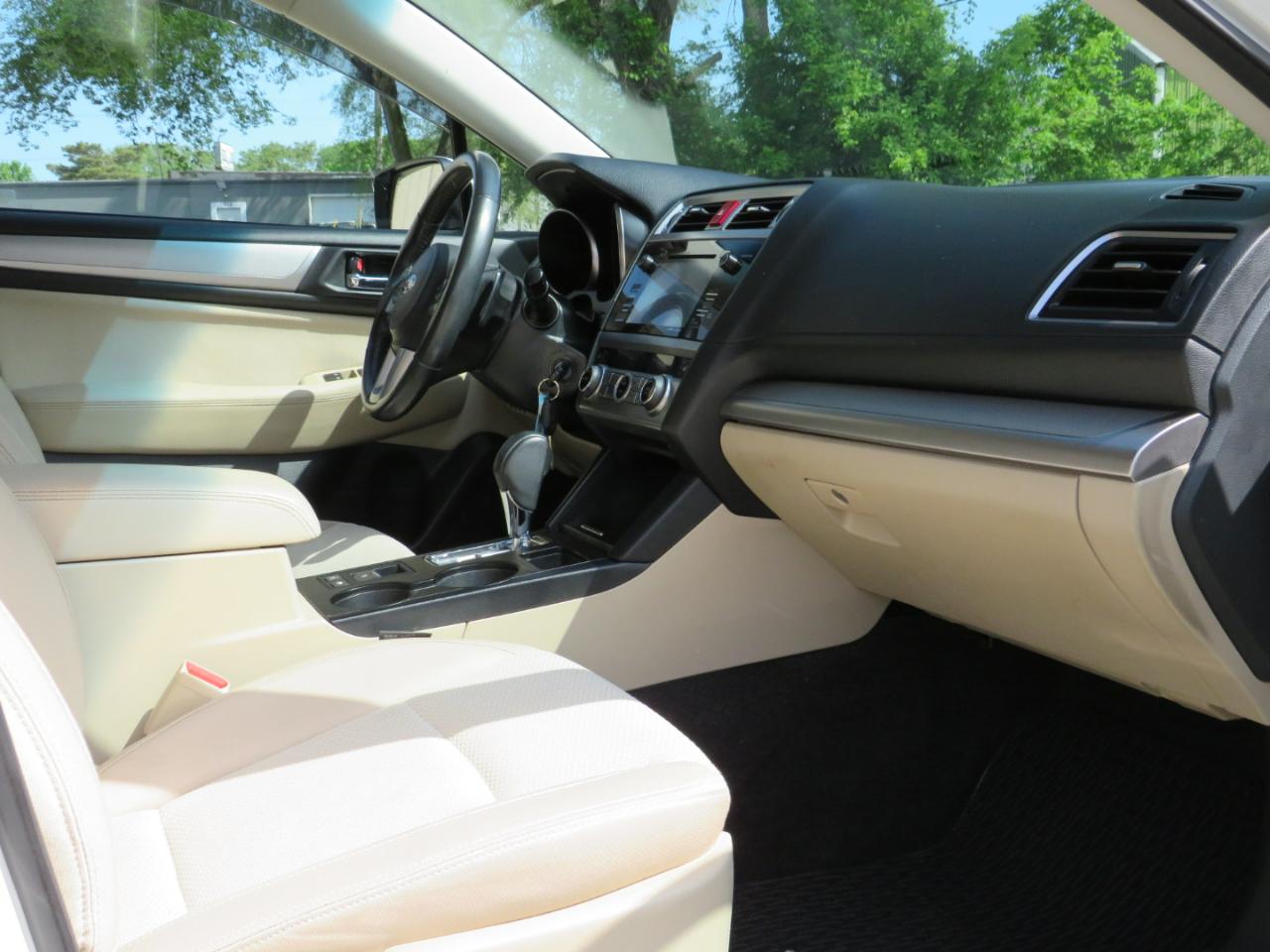 Subaru Outback 2.5i Premium 2015