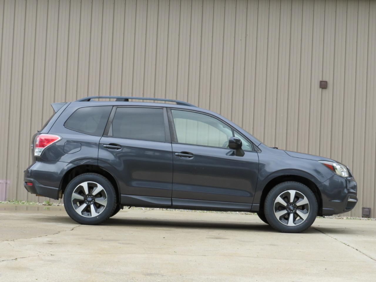 Subaru Forester 2.5i Premium 4D SUV 2017