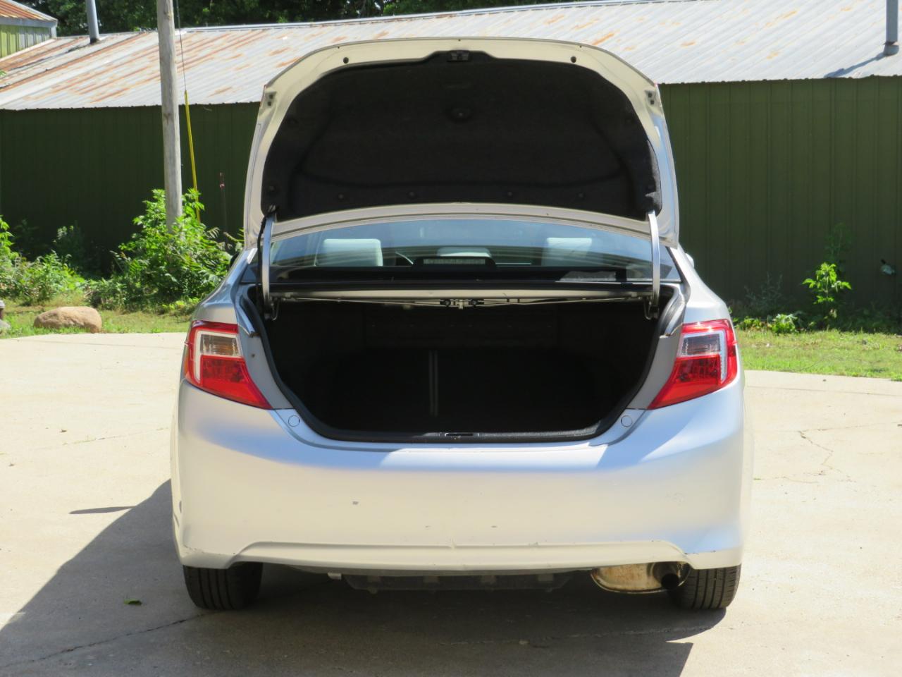 Toyota Camry LE 2012