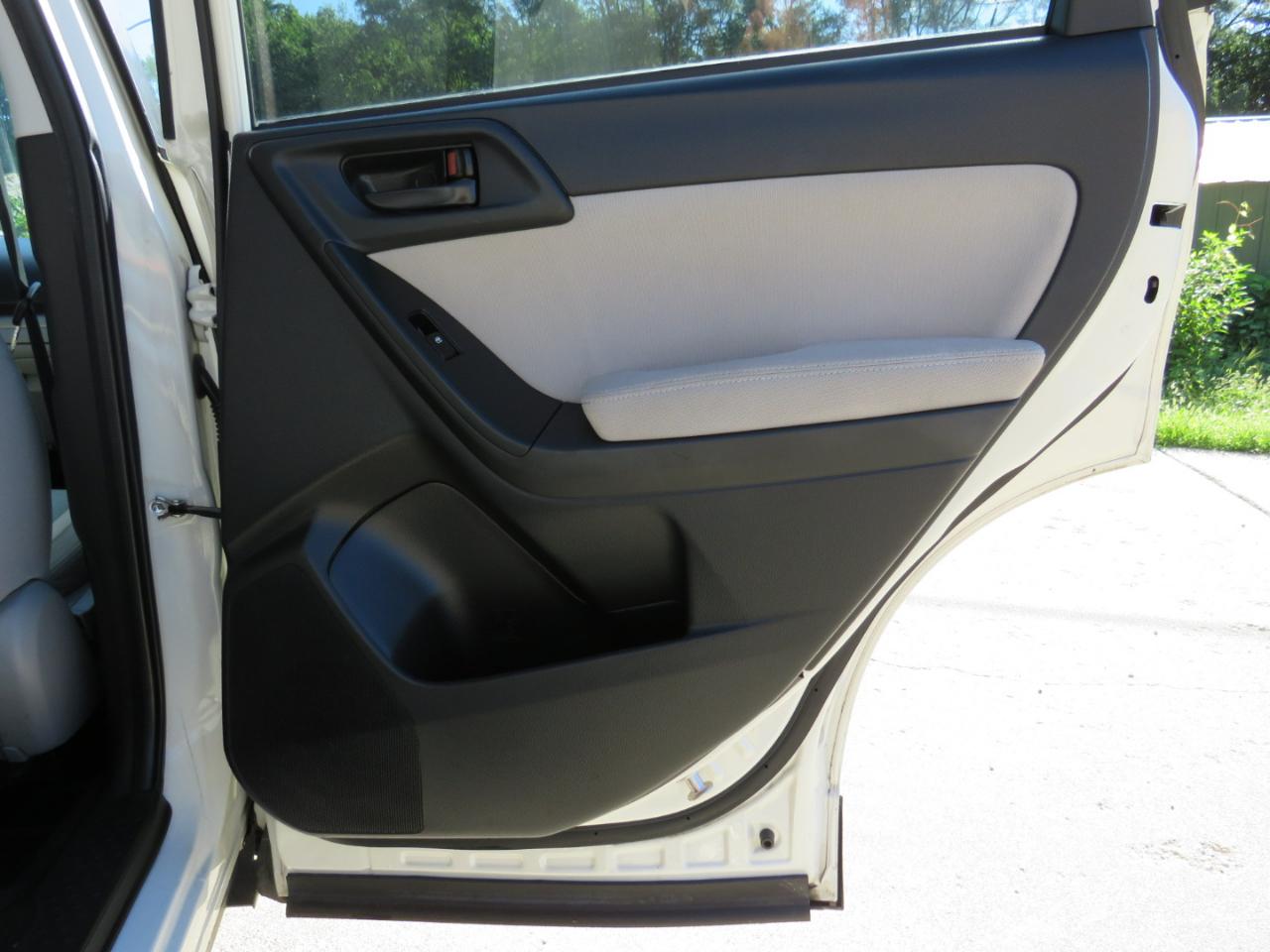 Subaru Forester 2.5i Premium 2015