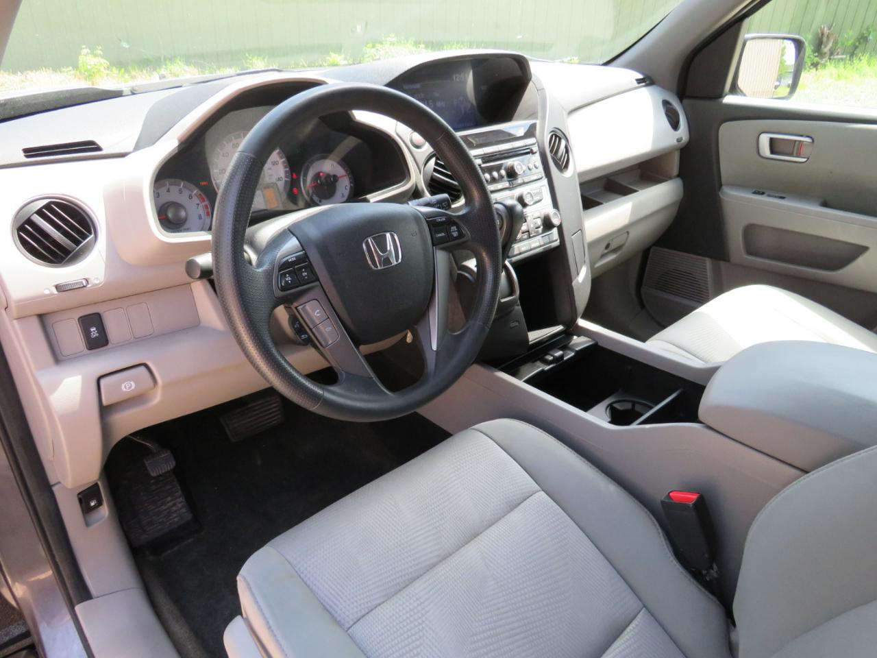 Honda Pilot LX 4WD 5-Spd AT 2014