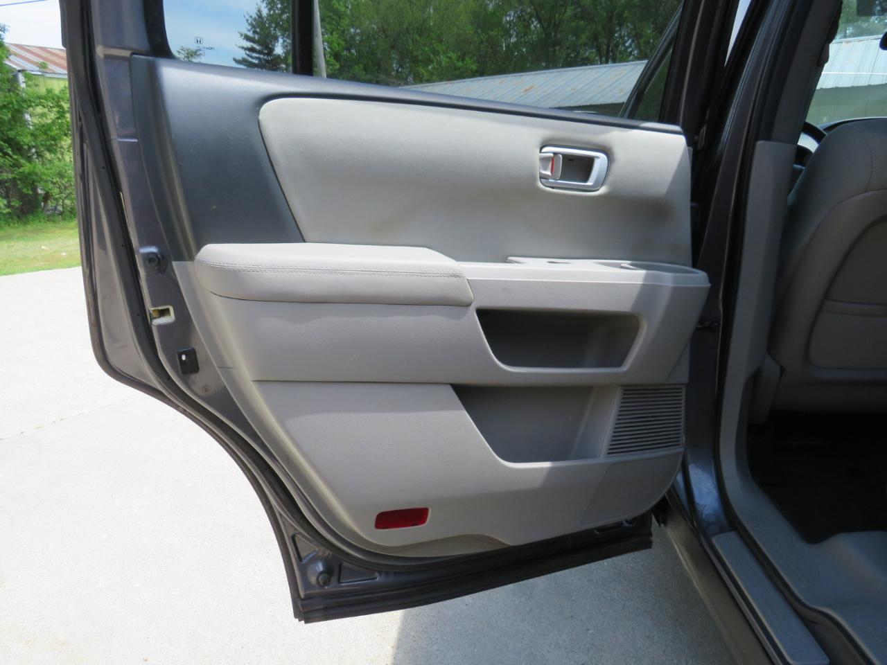 Honda Pilot LX 4WD 5-Spd AT 2014