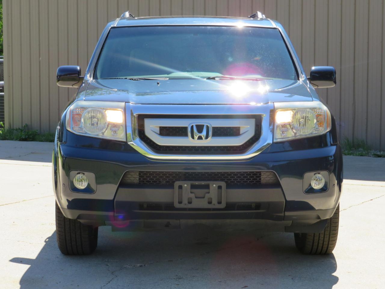 Honda Pilot Touring 2WD 5-Spd AT 2010