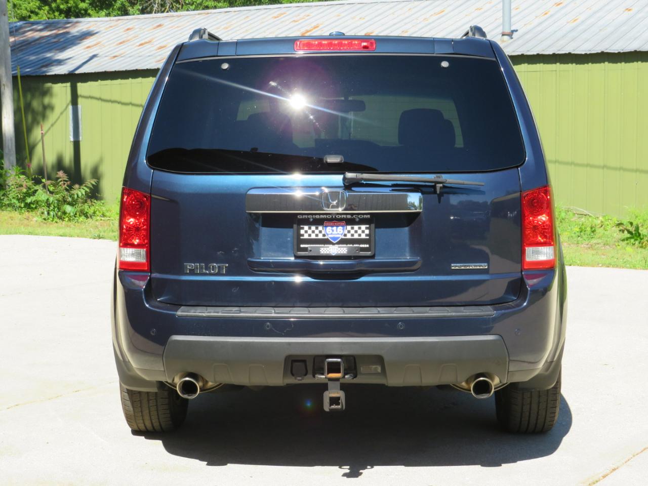 Honda Pilot Touring 2WD 5-Spd AT 2010