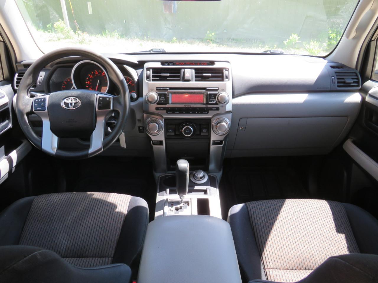 Toyota 4Runner SR5 4WD 2013