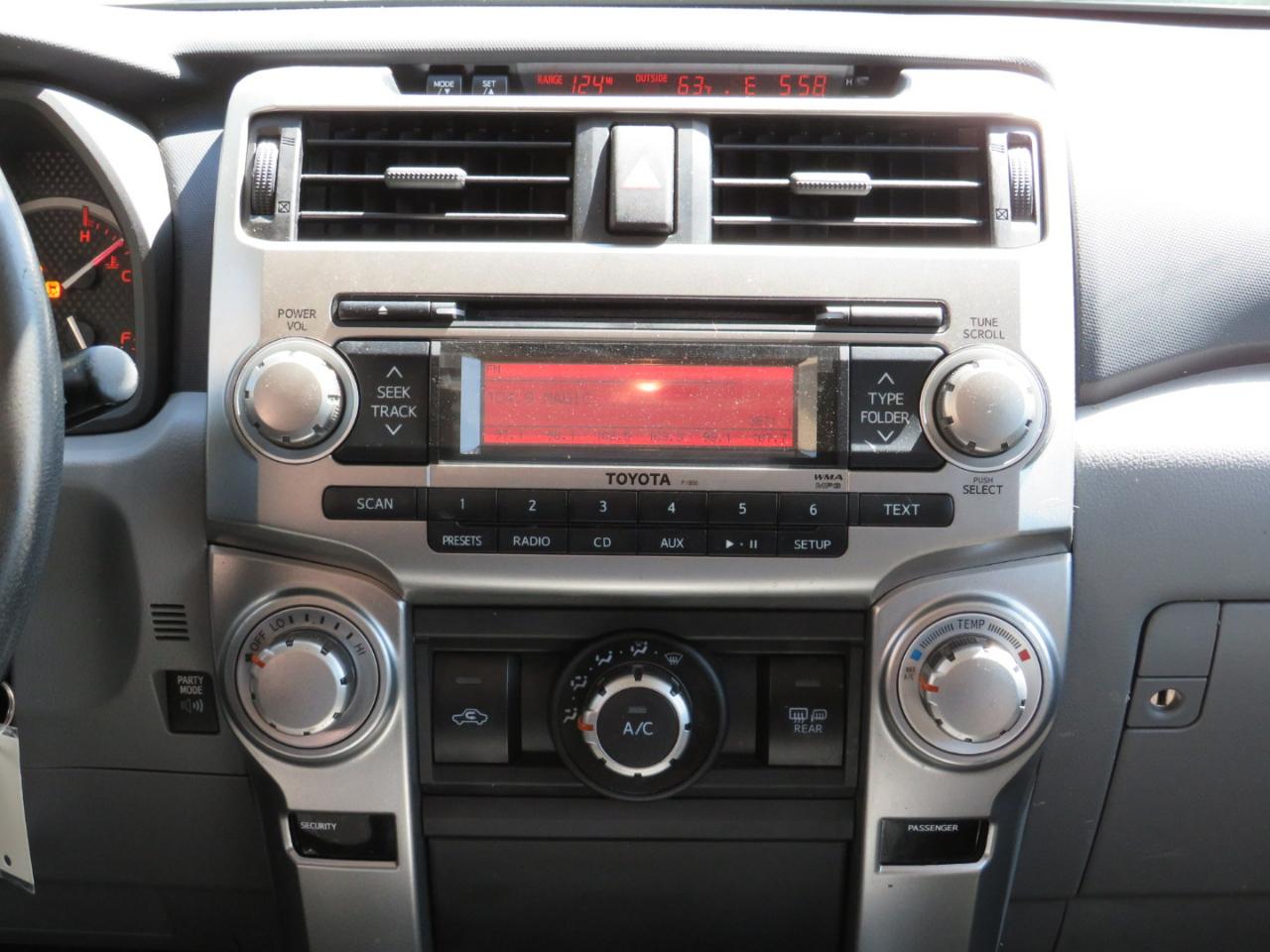 Toyota 4Runner SR5 4WD 2013