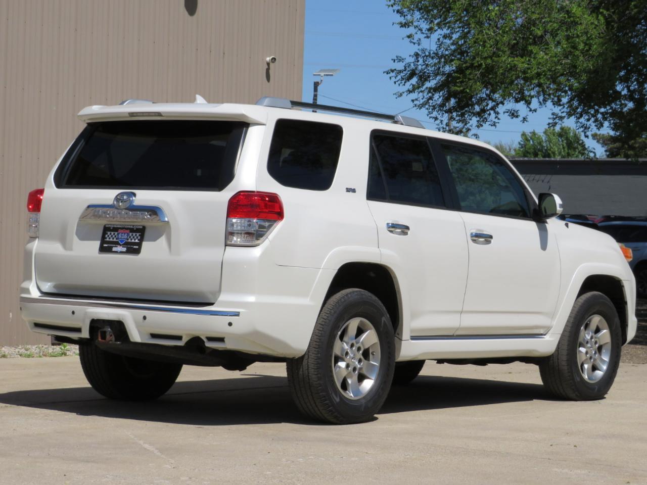 Toyota 4Runner SR5 4WD 2013