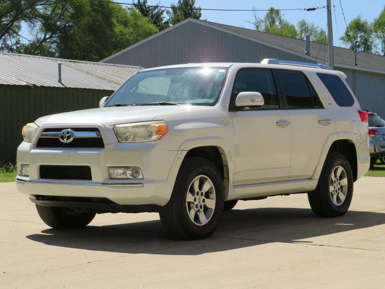 Toyota 4Runner SR5 4WD 2013