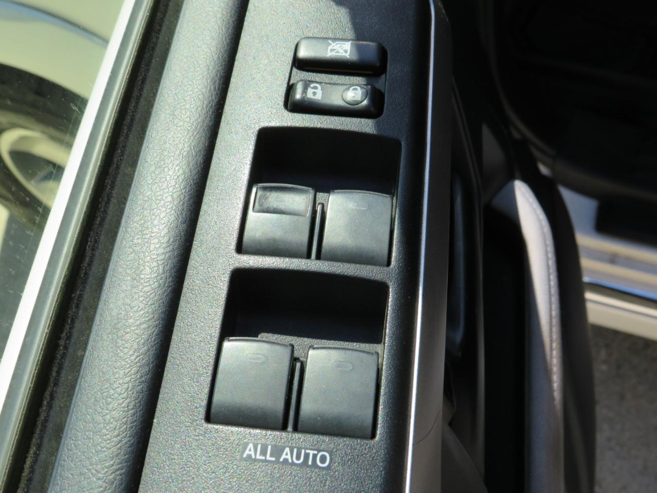 Toyota 4Runner SR5 4WD 2013