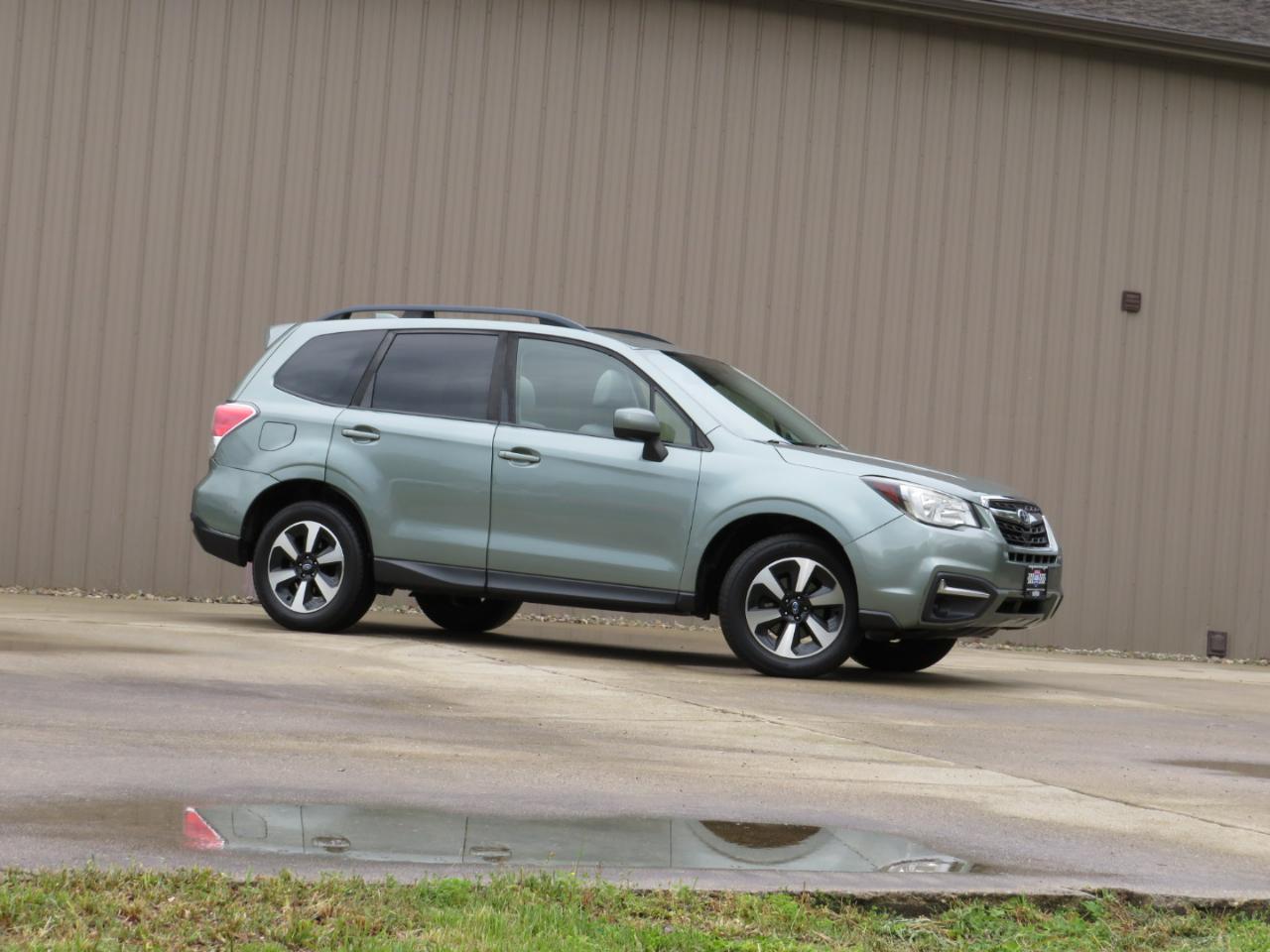 Subaru Forester 2.5i Premium 4D SUV 2017