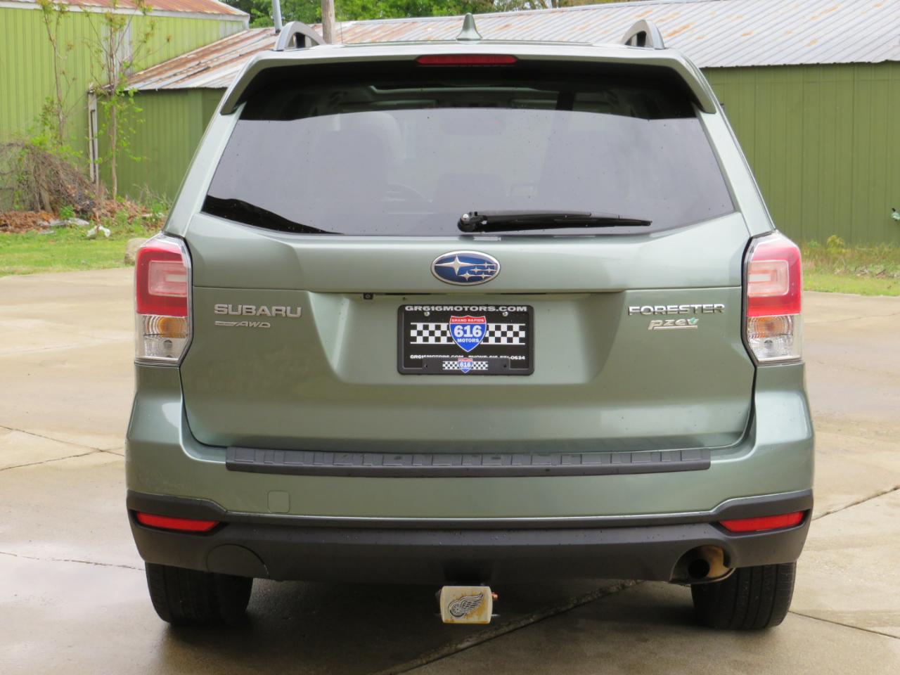 Subaru Forester 2.5i Premium 4D SUV 2017