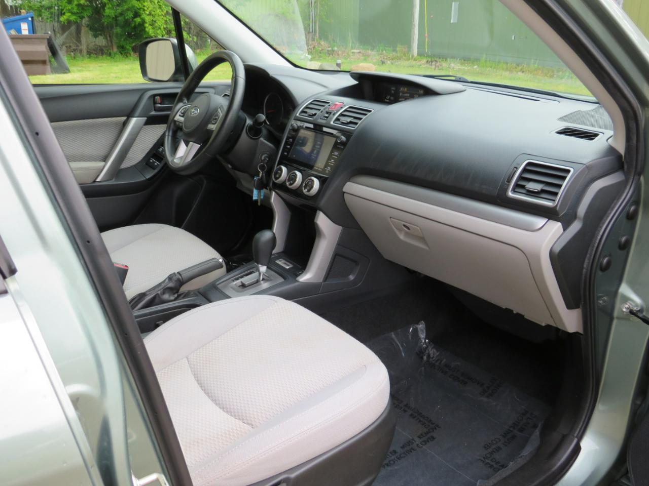 Subaru Forester 2.5i Premium 4D SUV 2017