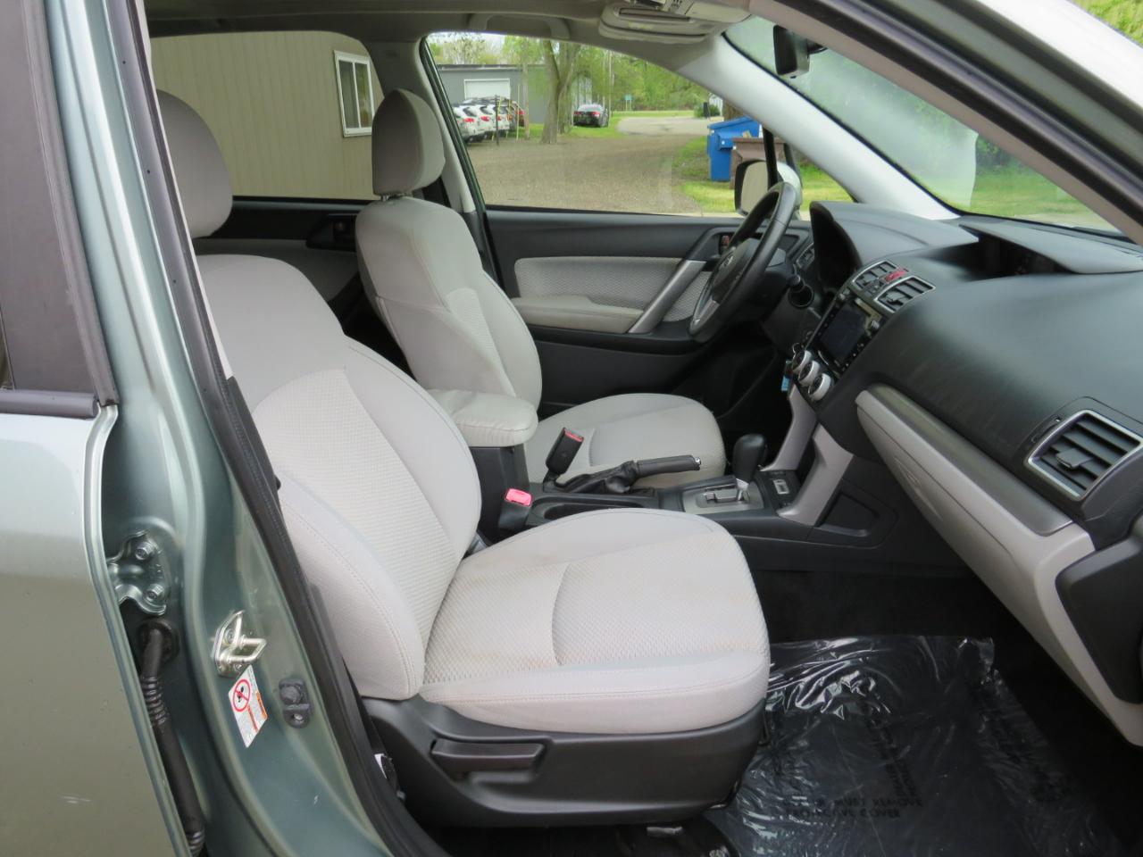 Subaru Forester 2.5i Premium 4D SUV 2017