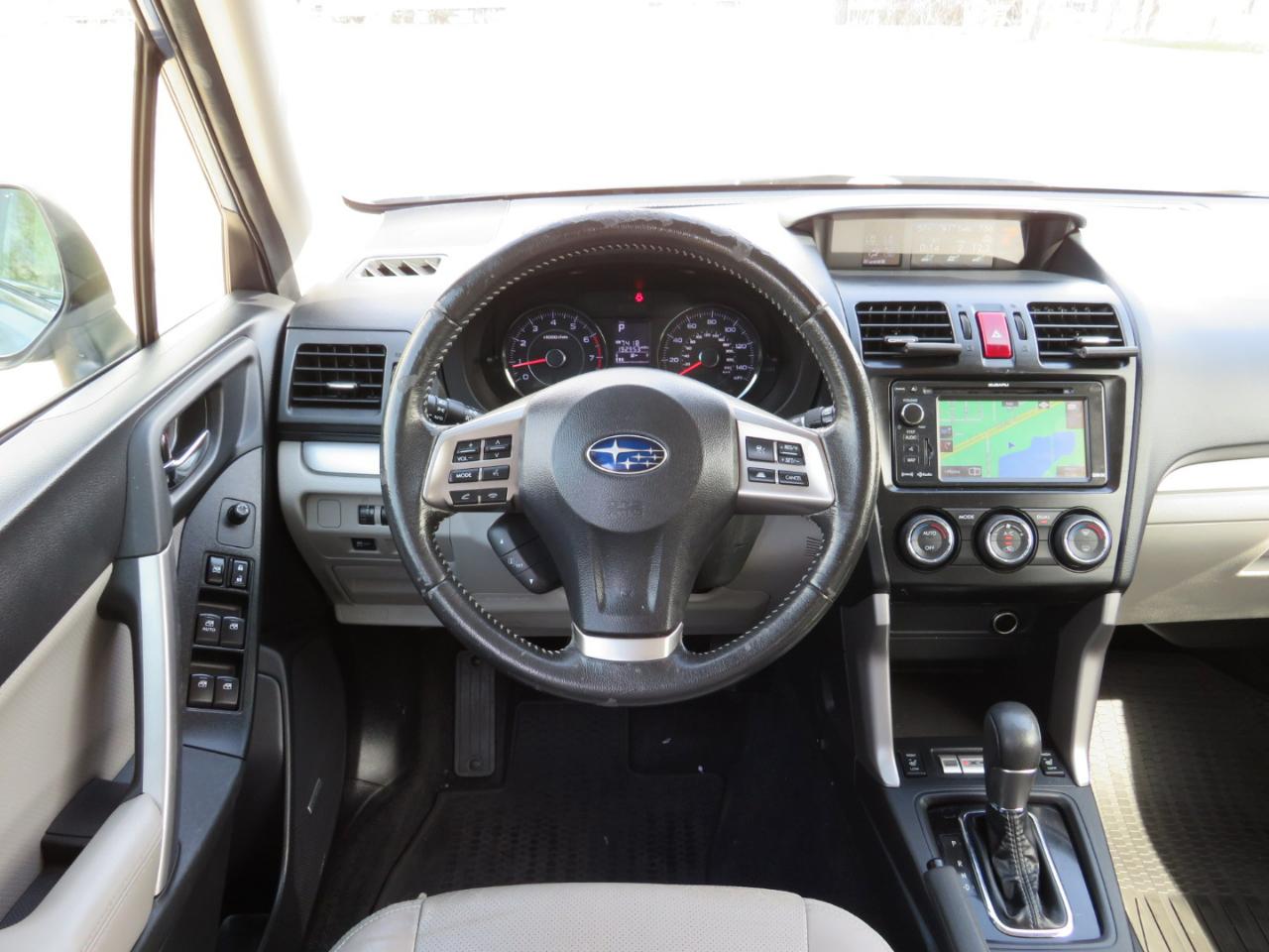 Subaru Forester 2.5i Touring 2015