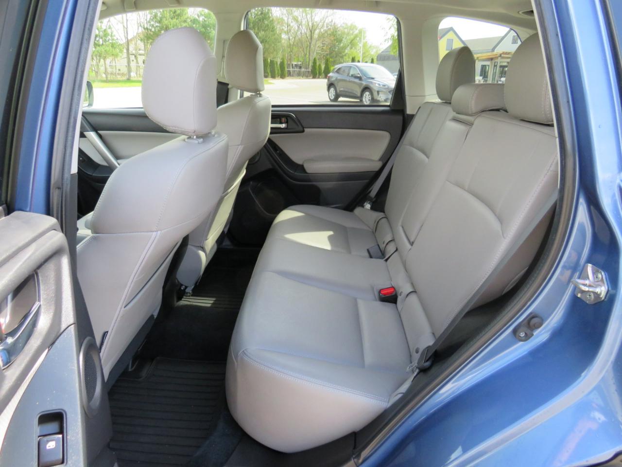 Subaru Forester 2.5i Touring 2015