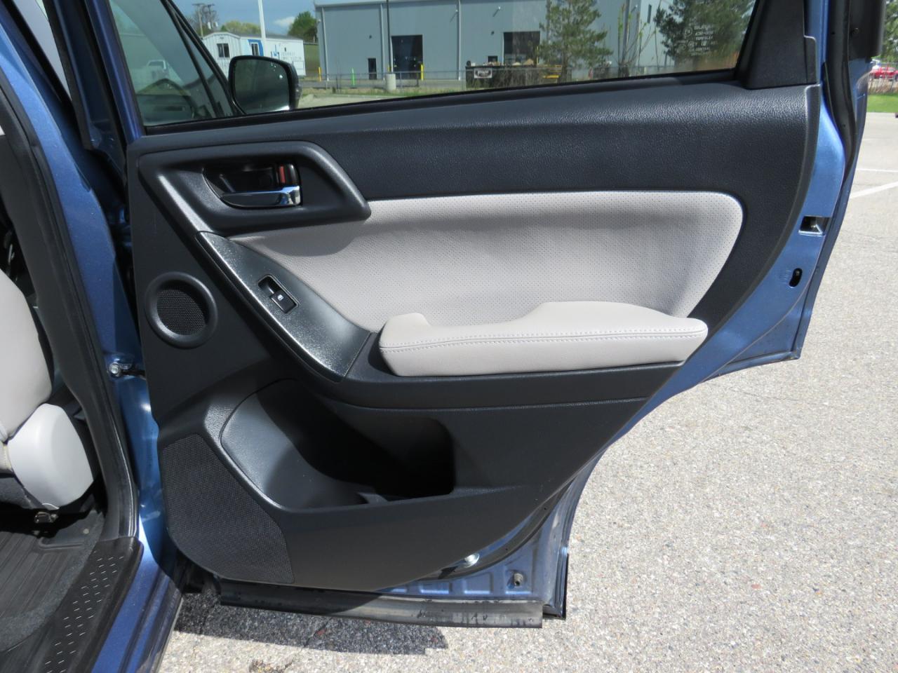 Subaru Forester 2.5i Touring 2015