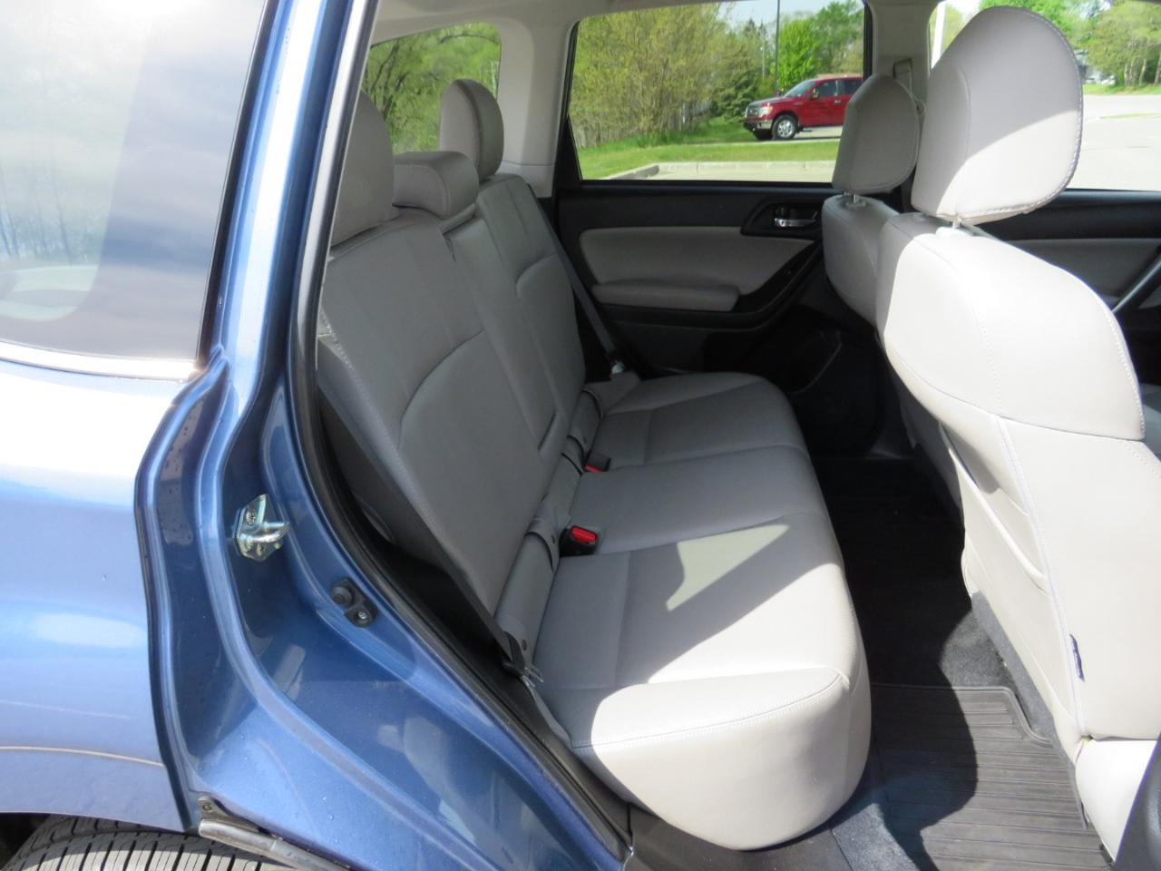Subaru Forester 2.5i Touring 2015